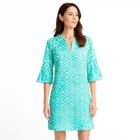 Jude Connally Dresses & Skirts - Jude Connally Geometric Bell-Sleeve Shift Dress – Size S – Aqua & White